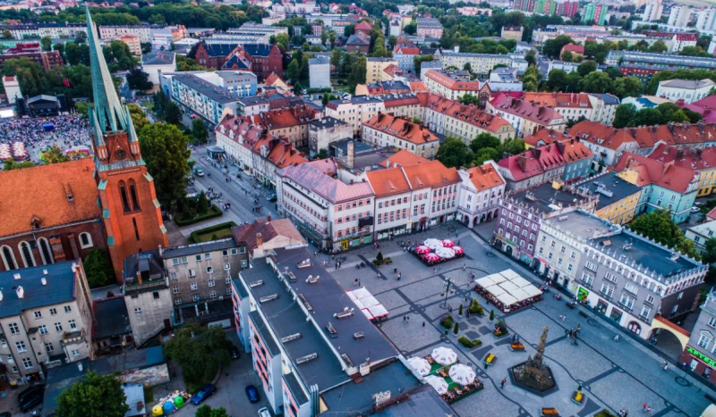 Restauratorzy zapłacą pięć razy mniej za ogródki w Raciborzu